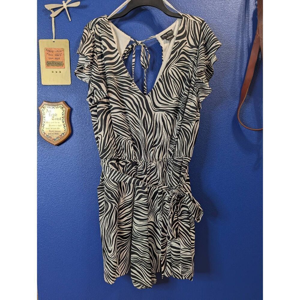 City Chic Zebra Playsuit Romper Women's Plus Size 16 0XL Animal Print Pockets - Picture 4 of 14